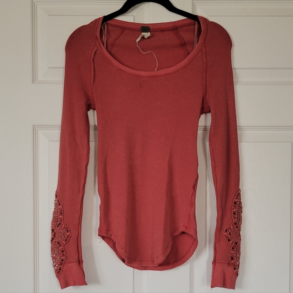 Free People Dark Salmon Long Sleeve Top With Crocheted Sleeve Details - Picture 1 of 8